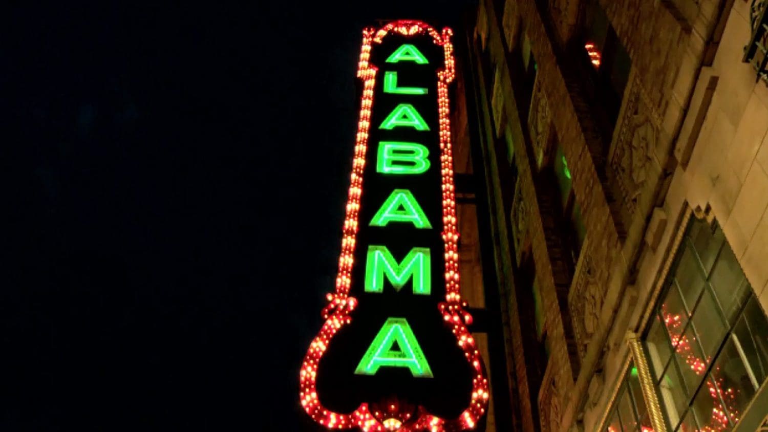 When Reese and I started planning our summer vacation we knew we wanted fun, good food, nice people and the ultimate educational experience (this was our trade-off for her skipping summer school this year). Well, you can’t get any more educational than Alabama so we set off for a fun filled 72 Hours in Alabama.