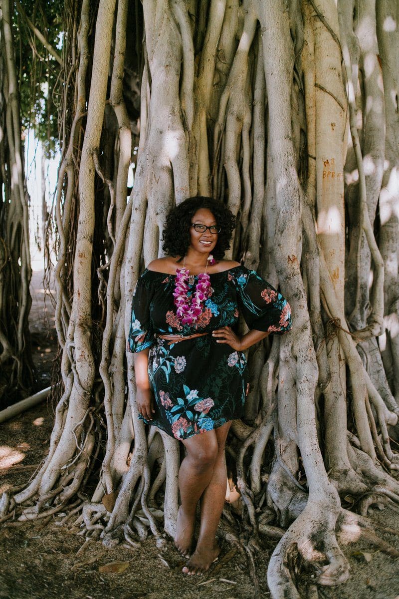 Hire A Travel Photographer, Flytographer, Oahu, Hawaii, Courtney Blacher, Travel Blogger, World In Four Days, Black Travel Blogger