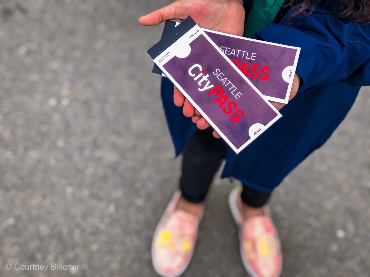 2 Days In Seattle Itinerary | Seattle has so much to offer. From Gum Walls to Museums to epic shopping. But can you do it all in 2 days? You sure can, and our 2 Days In Seattle Itinerary shows you how. Follow along with text and video and we guide you through all the Seattle hotspots in just 48 Hours in Seattle. | City Pass
