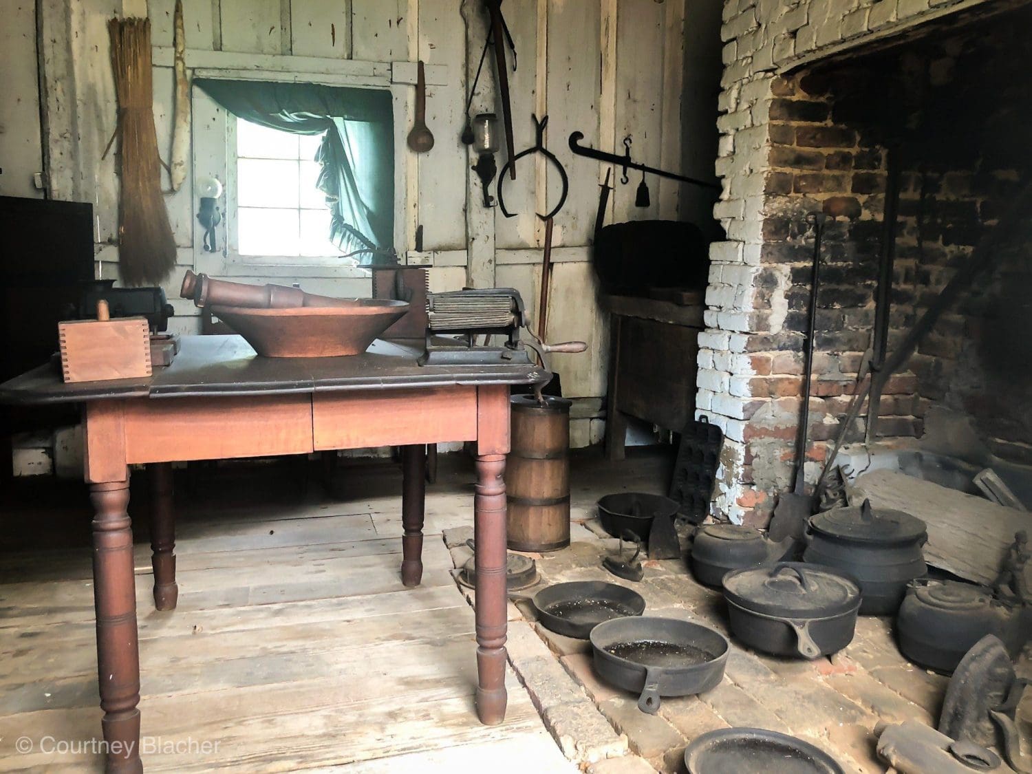 If you're fascinated with the life of Helen Keller and happen to find yourself in Alabama, a trip to Tuscumbia is in order. Here, you will find the birthplace of Helen Keller. Pop in and experience the Helen Keller House Tour and take your kids on a historical adventure that will bring their textbooks to life. 