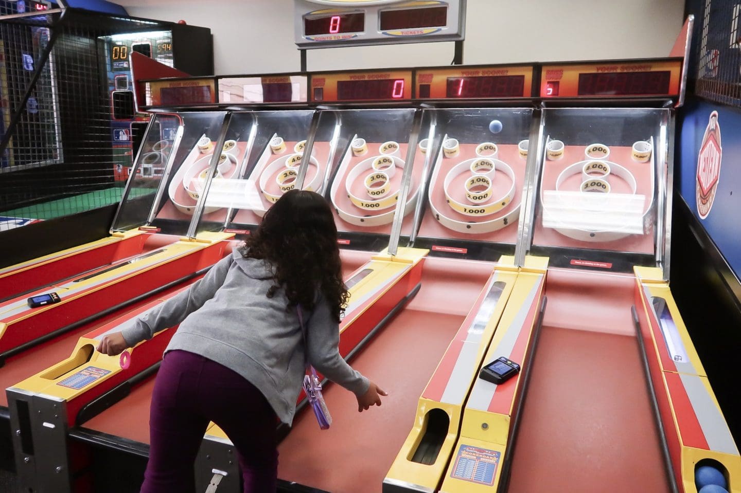 keeps-the-kids-entertained-with-chuck-e-cheese-s-all-you-can-play